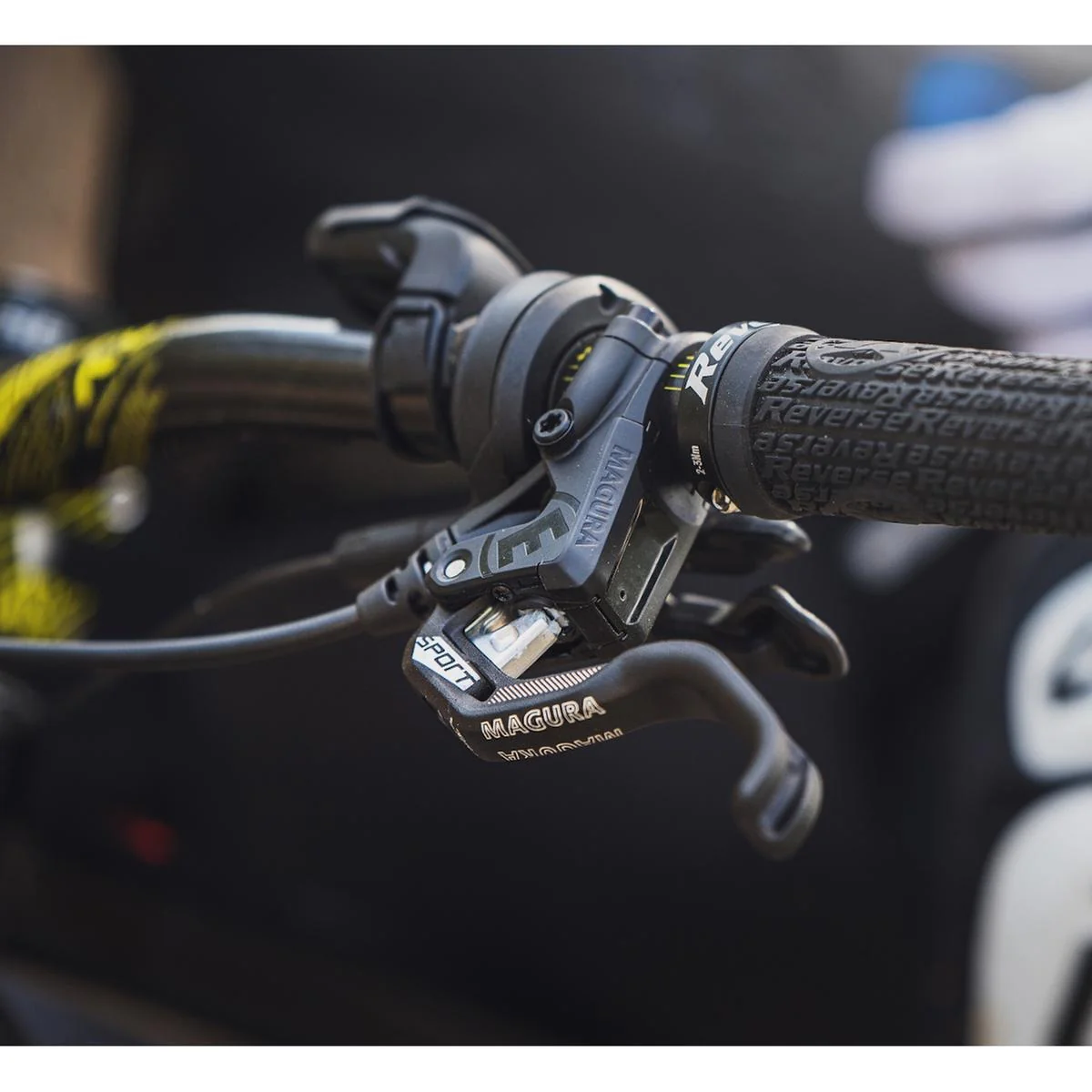 Magura MT Trail Sport Brake Set. 1-finger HC Lever Blade. Front and Rear. 2701389 - Image 4